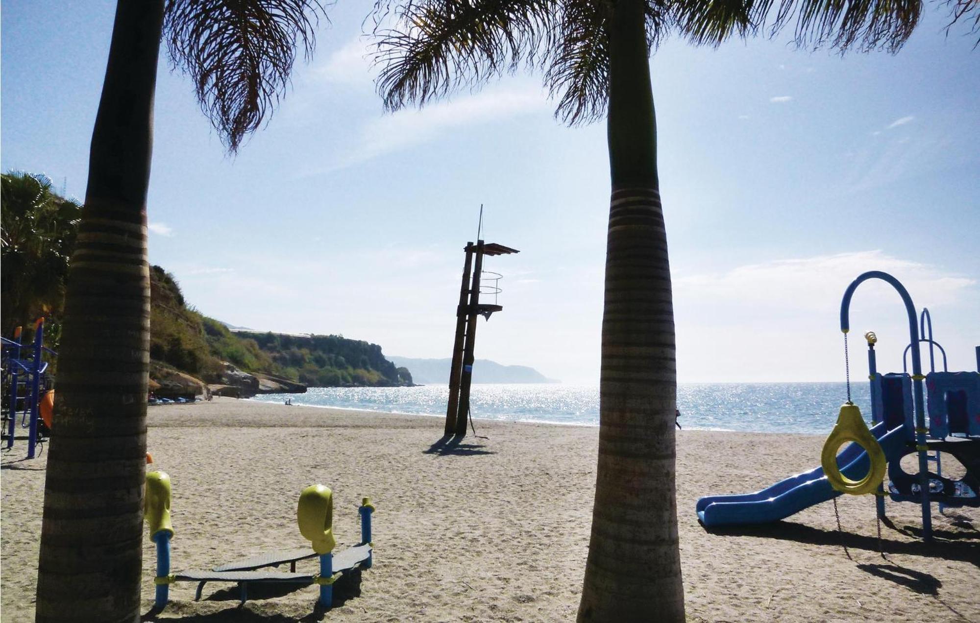 Cozy Home In Nerja With Wifi Exteriör bild