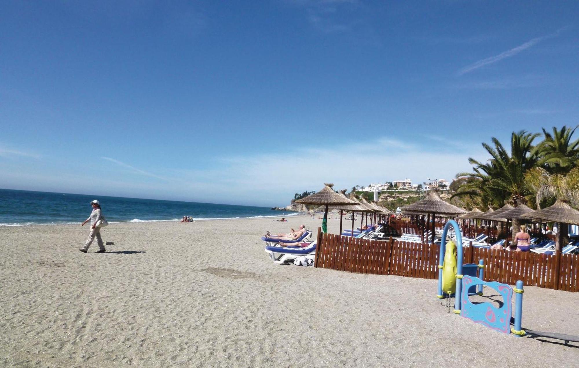 Cozy Home In Nerja With Wifi Exteriör bild